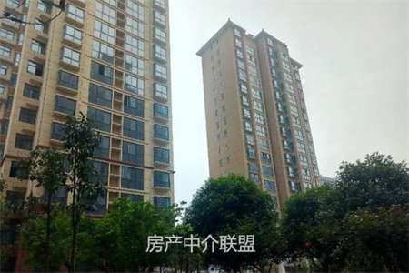 佛山中学北邻光大家园4室2厅2卫90万139m2出售